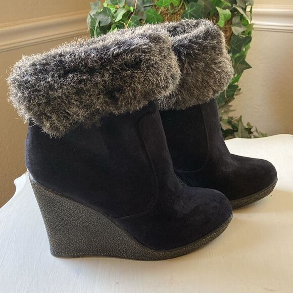 Zigi Soho Gabriel Faux Fur Fold Over Black Suede Wedge Ankle Boots Size 7.5 New - Picture 5 of 15